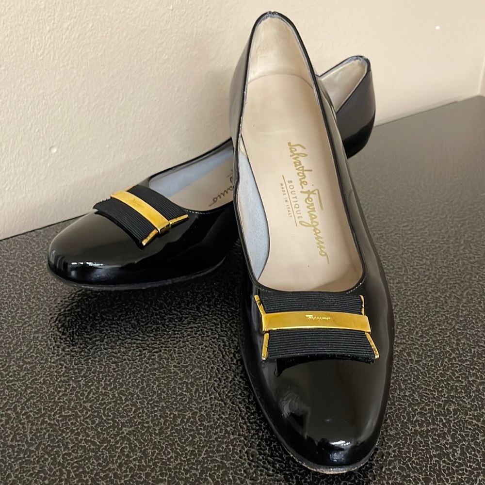 SALVATORE Ferragamo pointed toe kitten heels